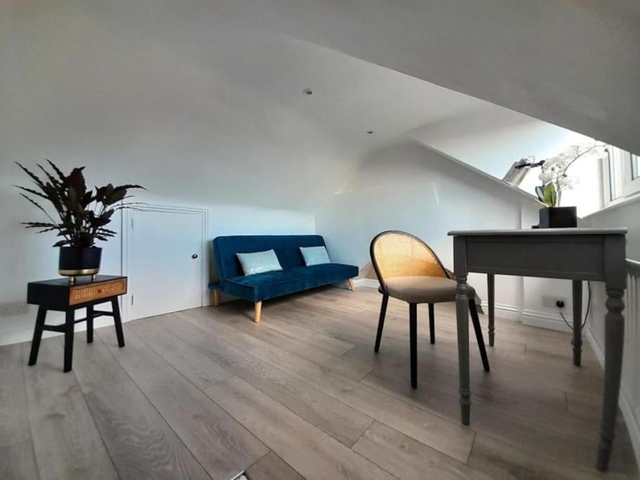 Sea View Cottage In Dorset, Portland Extérieur photo